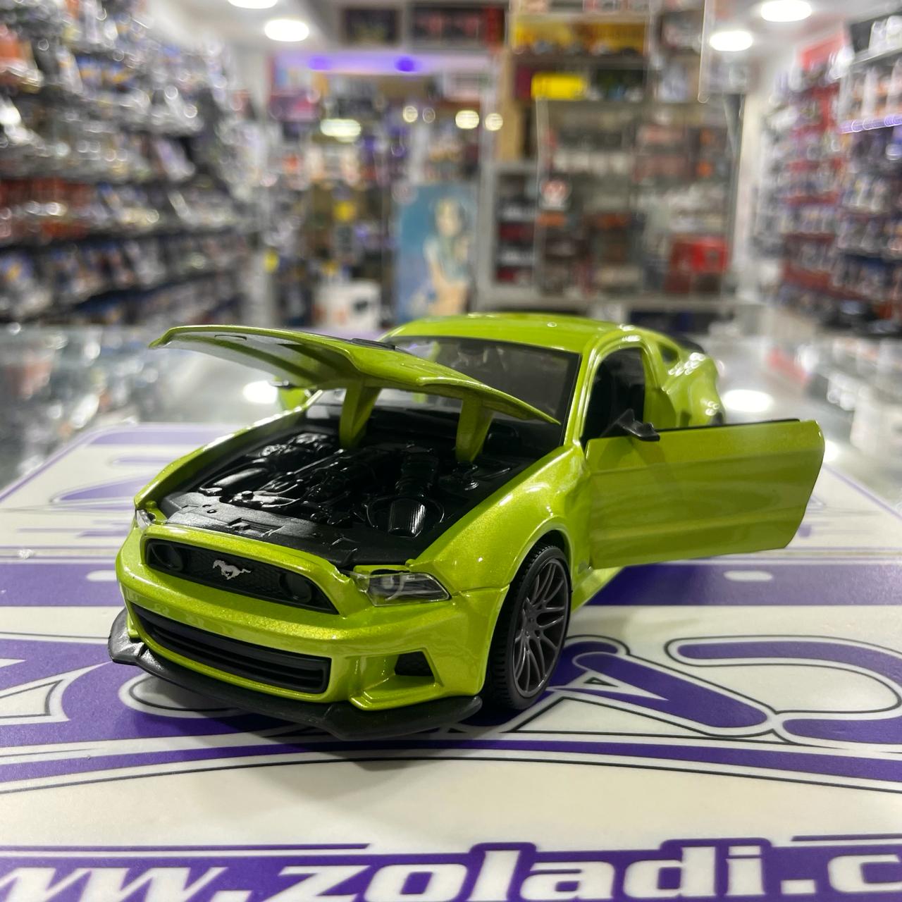 Suelto 1/24 FORD MUSTANG GT MAISTO