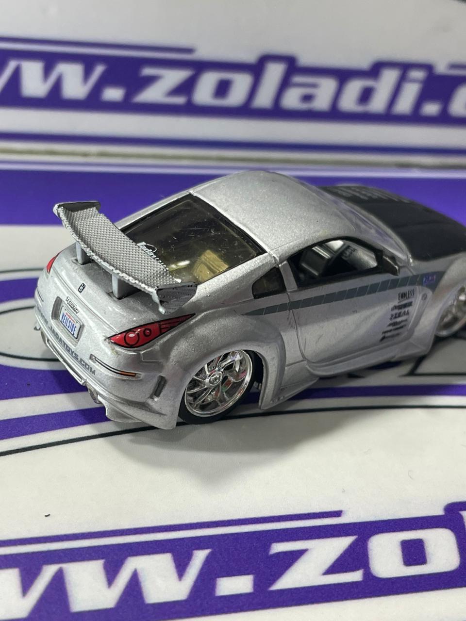 NISSAN Z Hot Wheels disponible en Zoladi Lima