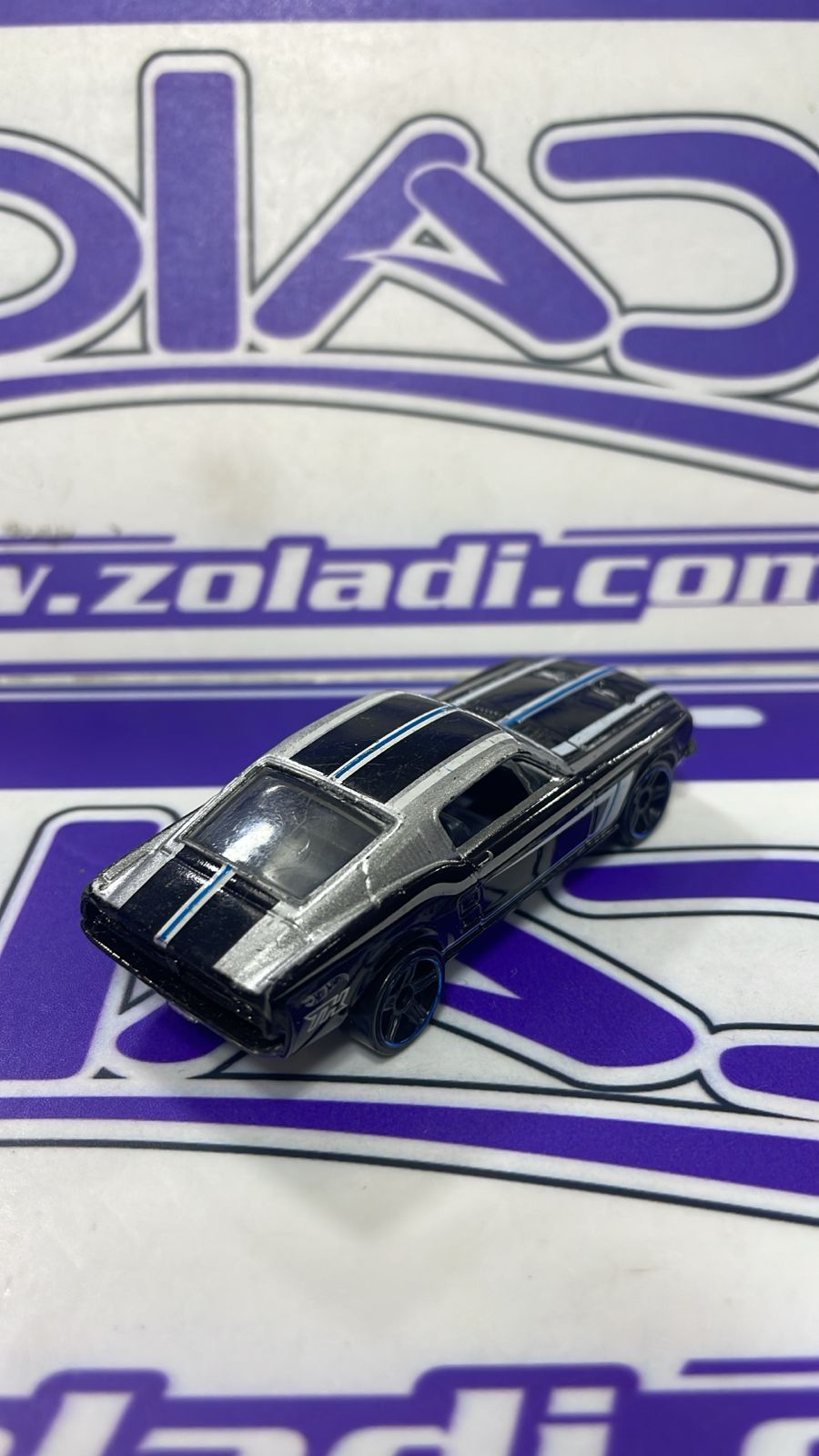 SU 67 Custom Mustang R7520