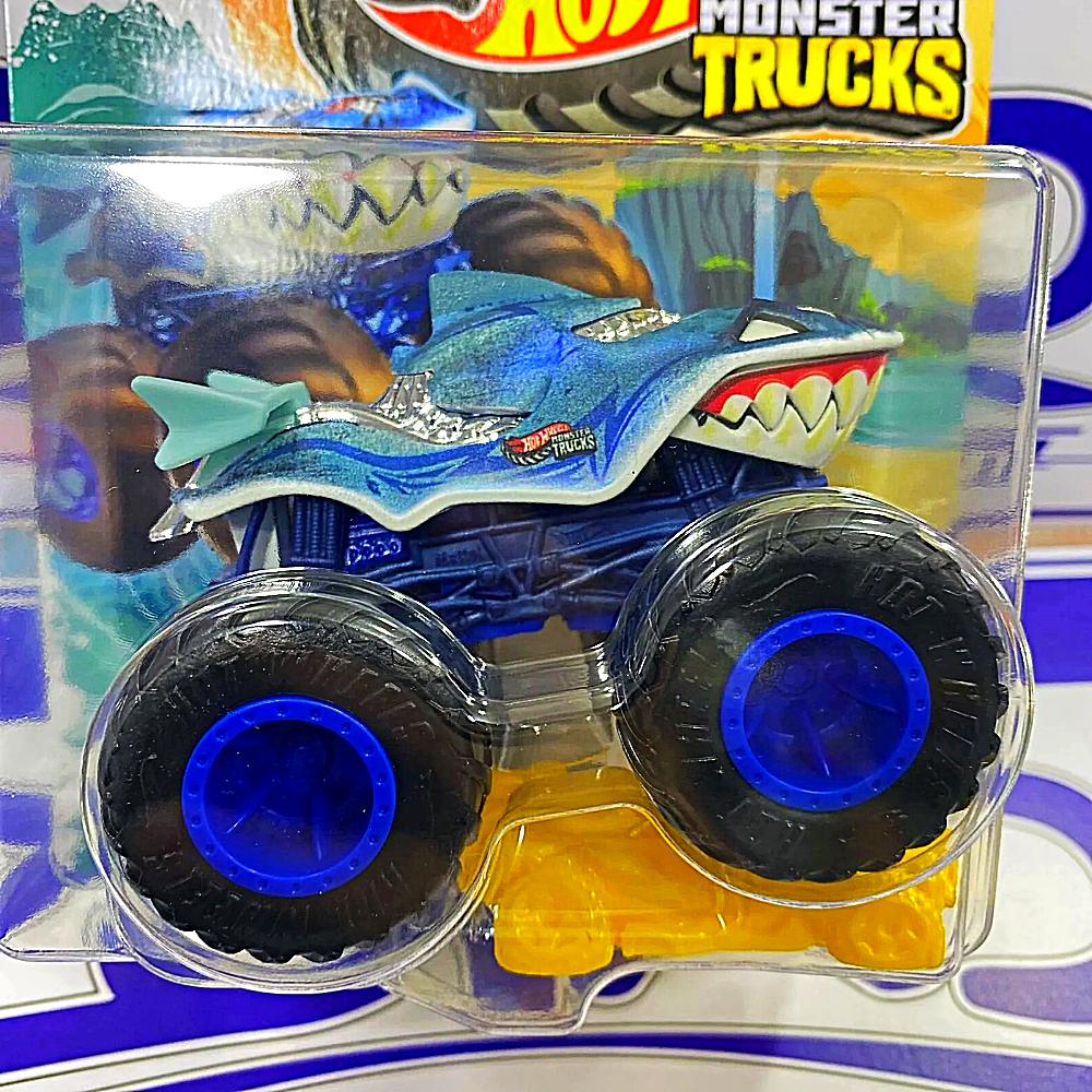 JCD73 GREAT BITE MONSTER TRUCKS