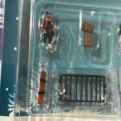 WINTER BREAK AMERICAN DIORAMA