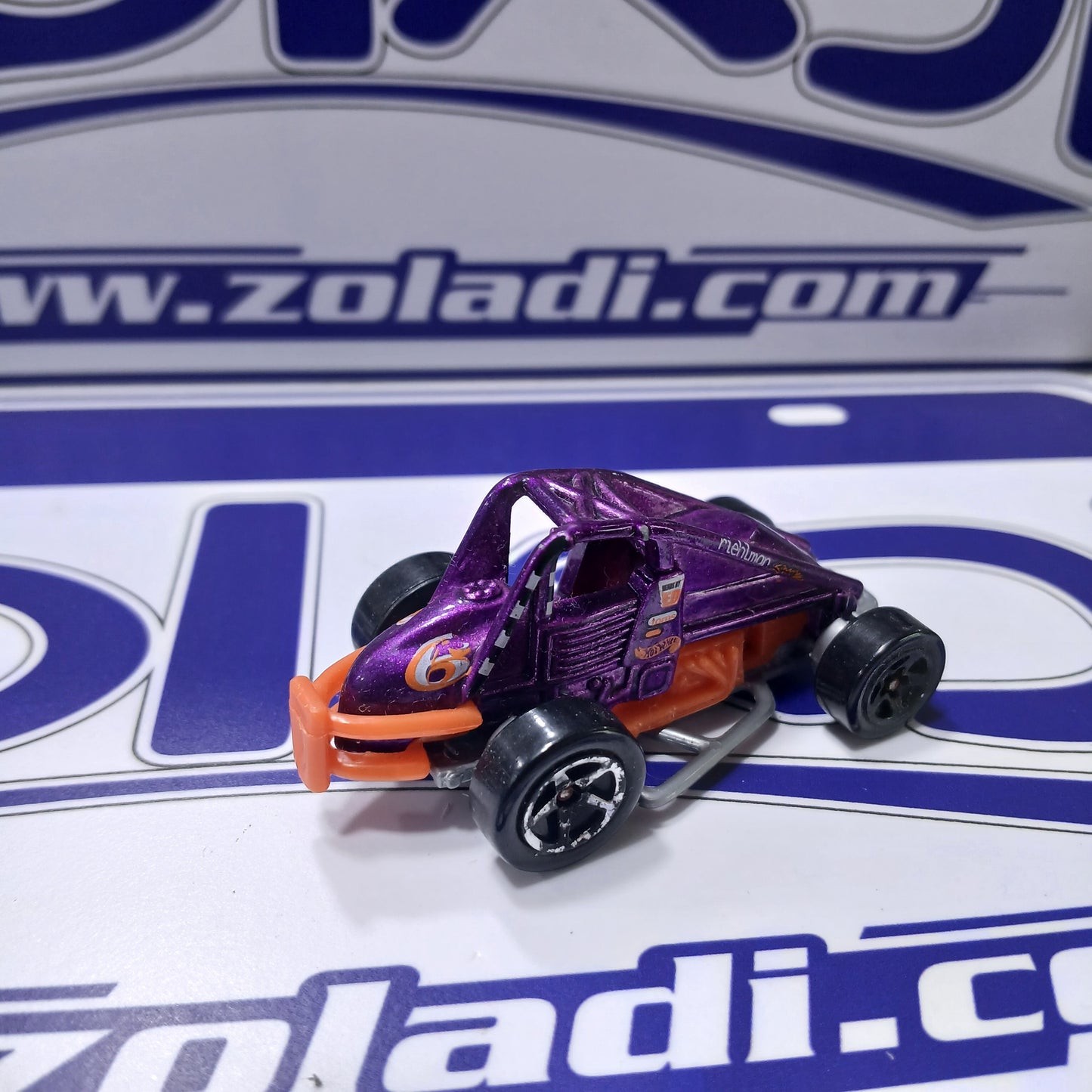 SLIDEOUT Hot Wheels Zoladi