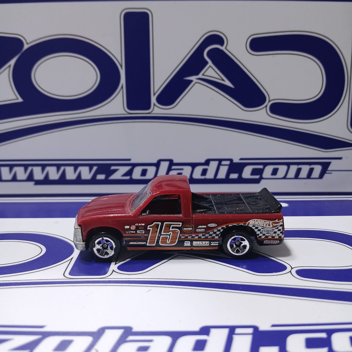 Hot Wheels CHEVY 1500 tienda Zoladi