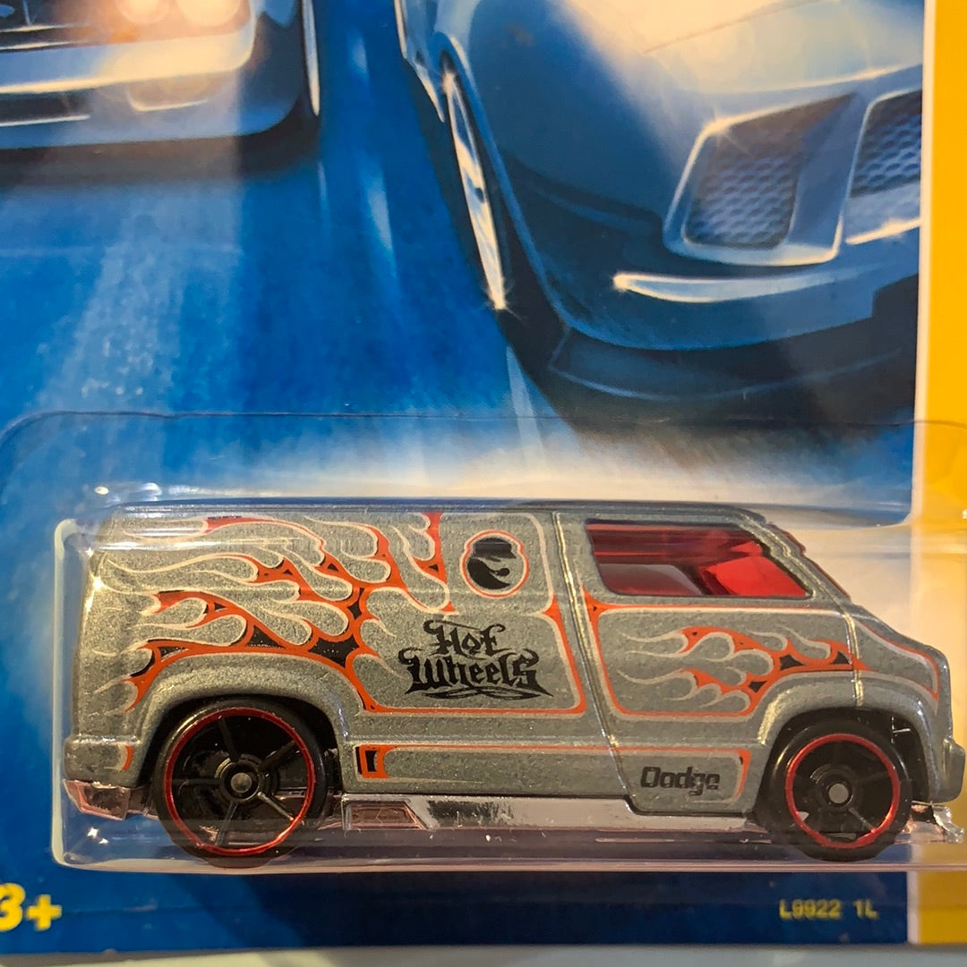 L9922 Dodge Van TH