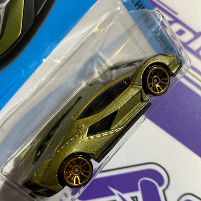HCT08 LAMBORGHINI SIAN FKP 37