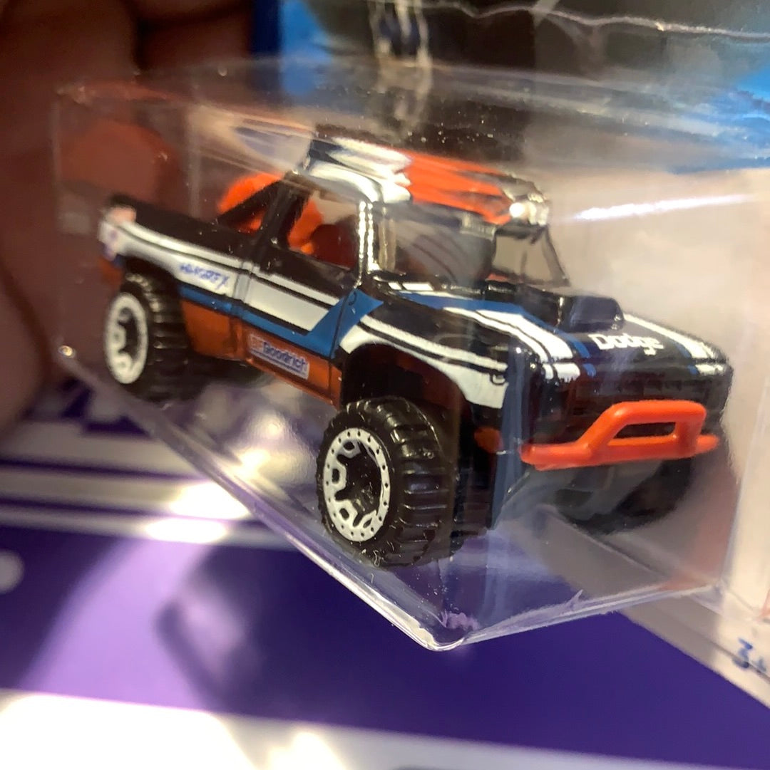 HCX99 87 DODGE D100 TH