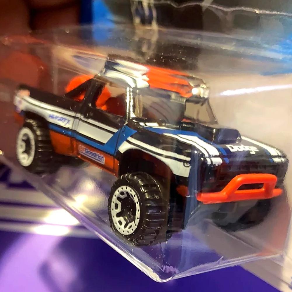 HCX99 87 DODGE D100 TH
