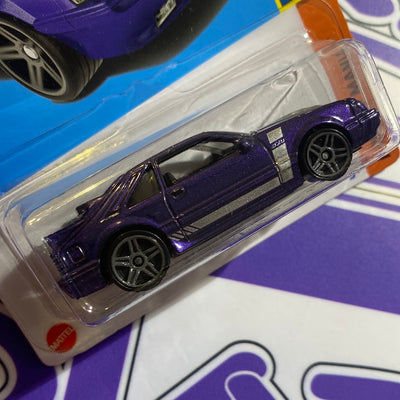 HCW28 84 MUSTANG SVO