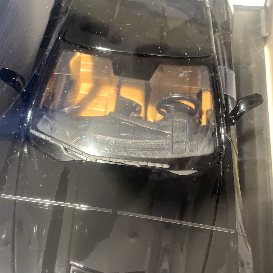 31182 Maisto 1/18 Corvette Stingray