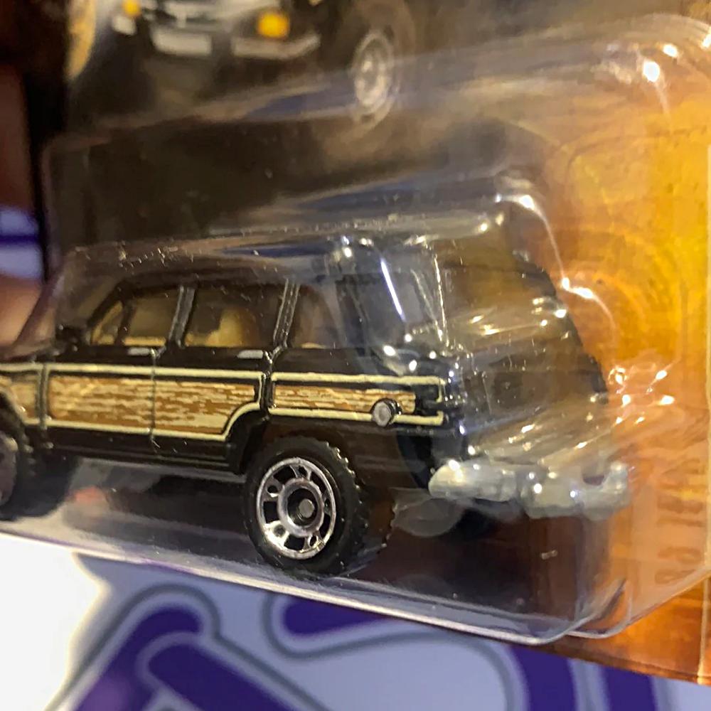 HBH17 Jeep Wagoner Jurassic Park