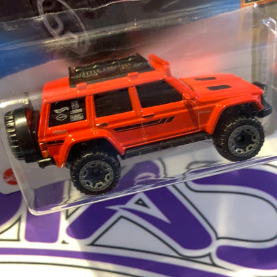 95 JEEP CHEROKEE Hot Wheels disponible en Zoladi Lima
