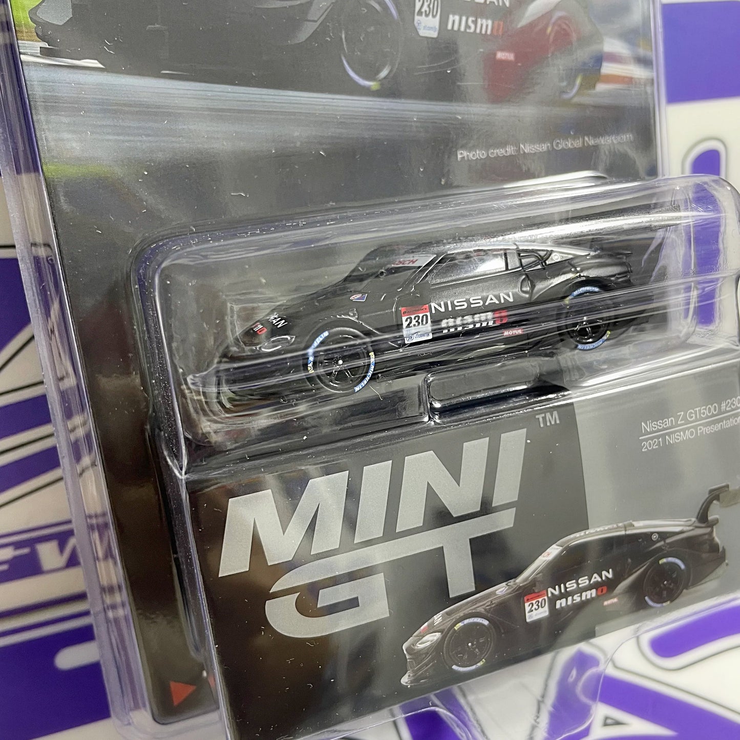 755 Nissan Z GT500 #230 Mini GT
