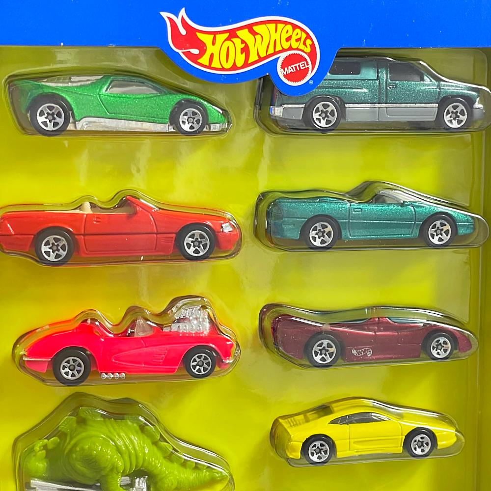 SET 1995 YEAR IN REVIEW HOTWHEELS