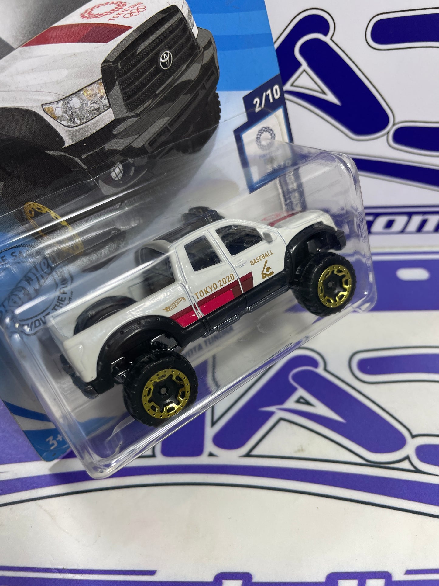 TOYOTA TUNDRA Hot Wheels disponible en Zoladi Lima