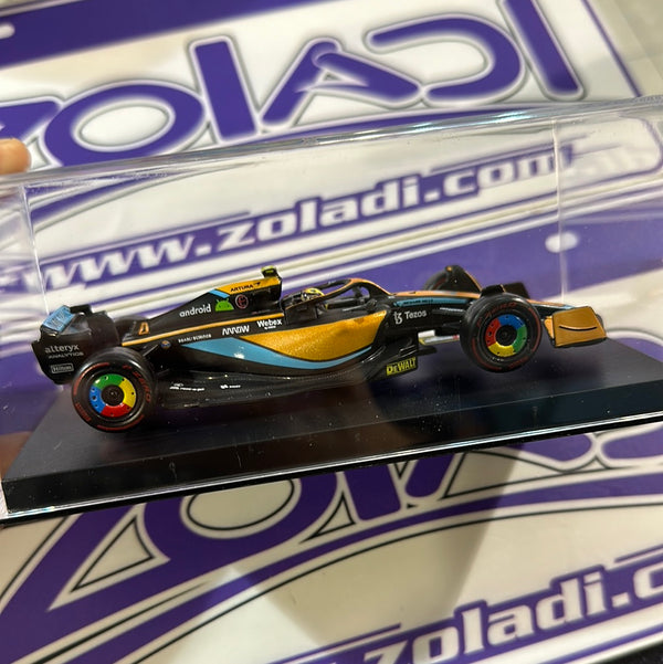 Burago 2023 F11 MCL36 Lando Norris C/Helmet