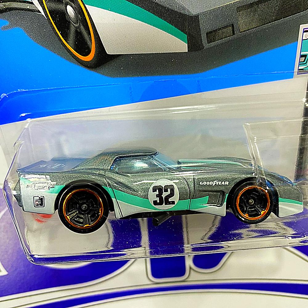 HTD67 76 GREENWOOD CORVETTE