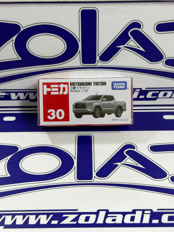 30 MITSUBISHI TRITON TAKARA TOMY