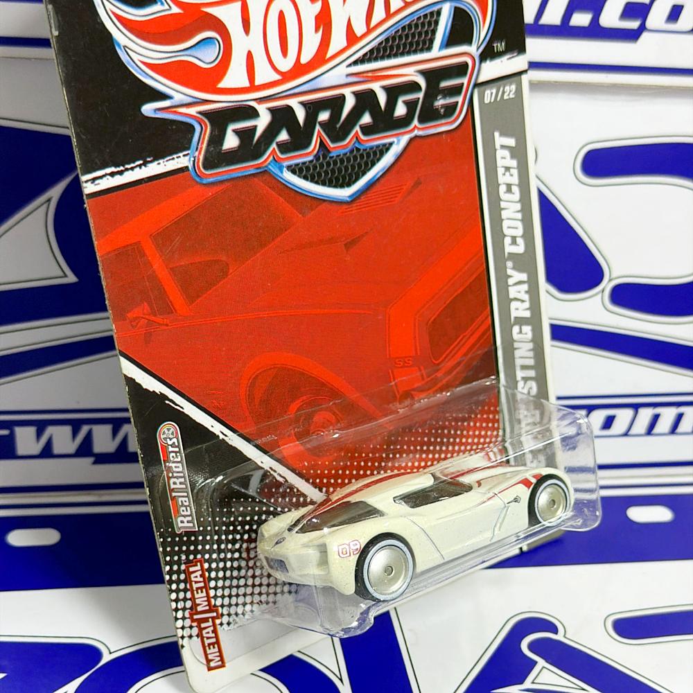 T8279 CORVETTE STINGRAY CONCEPT HOTWHEELS GARAGE