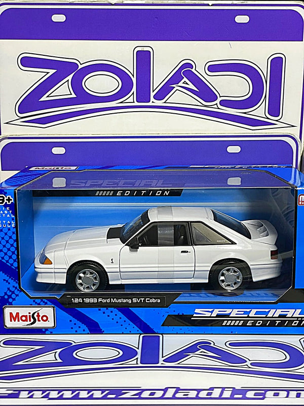 32906 1/24 1993 FORD MUSTANG SVT COBRA