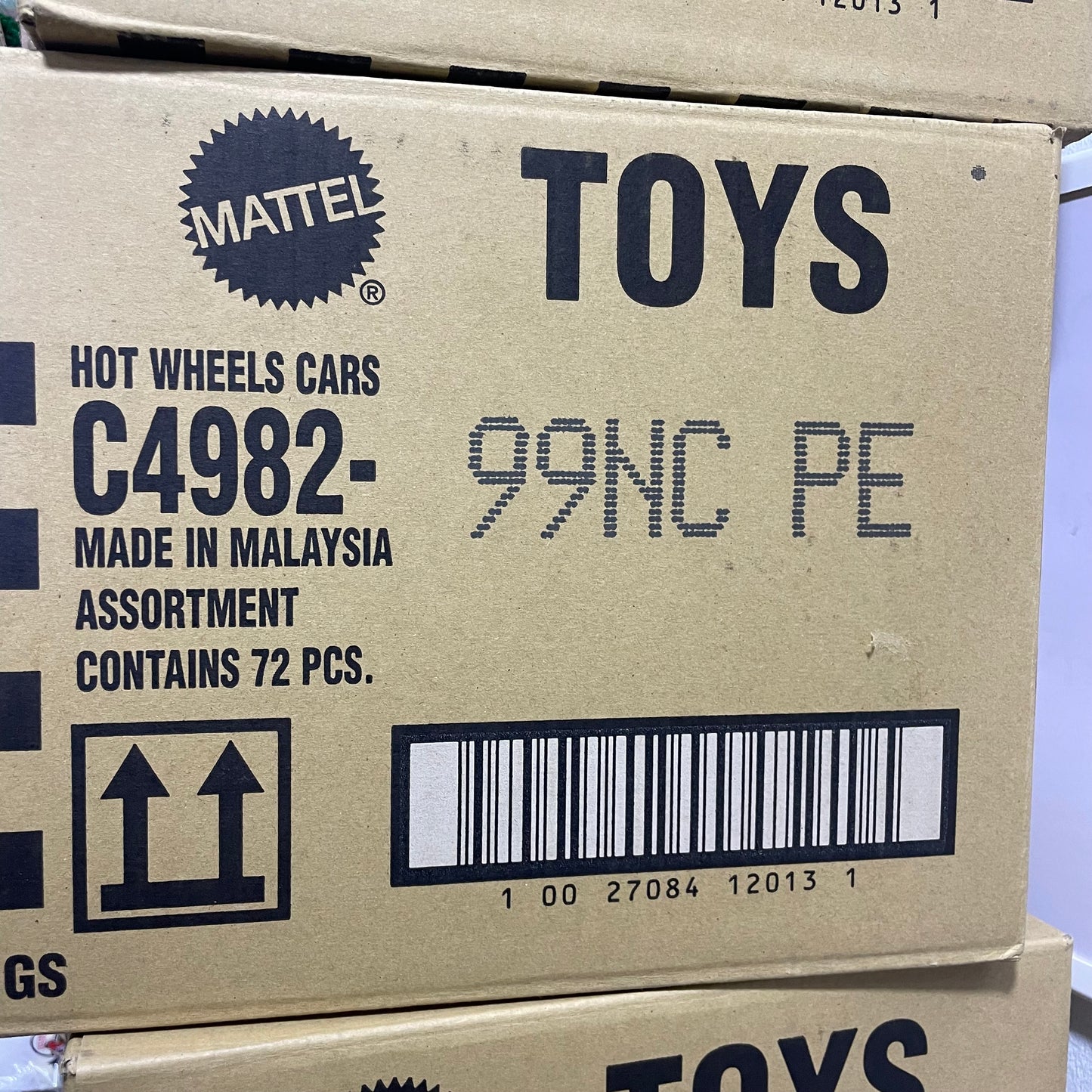 PROMO DEL DIA C4982 CAJA "C” 72 HOTWHEELS BÁSICOS CAJA 2026