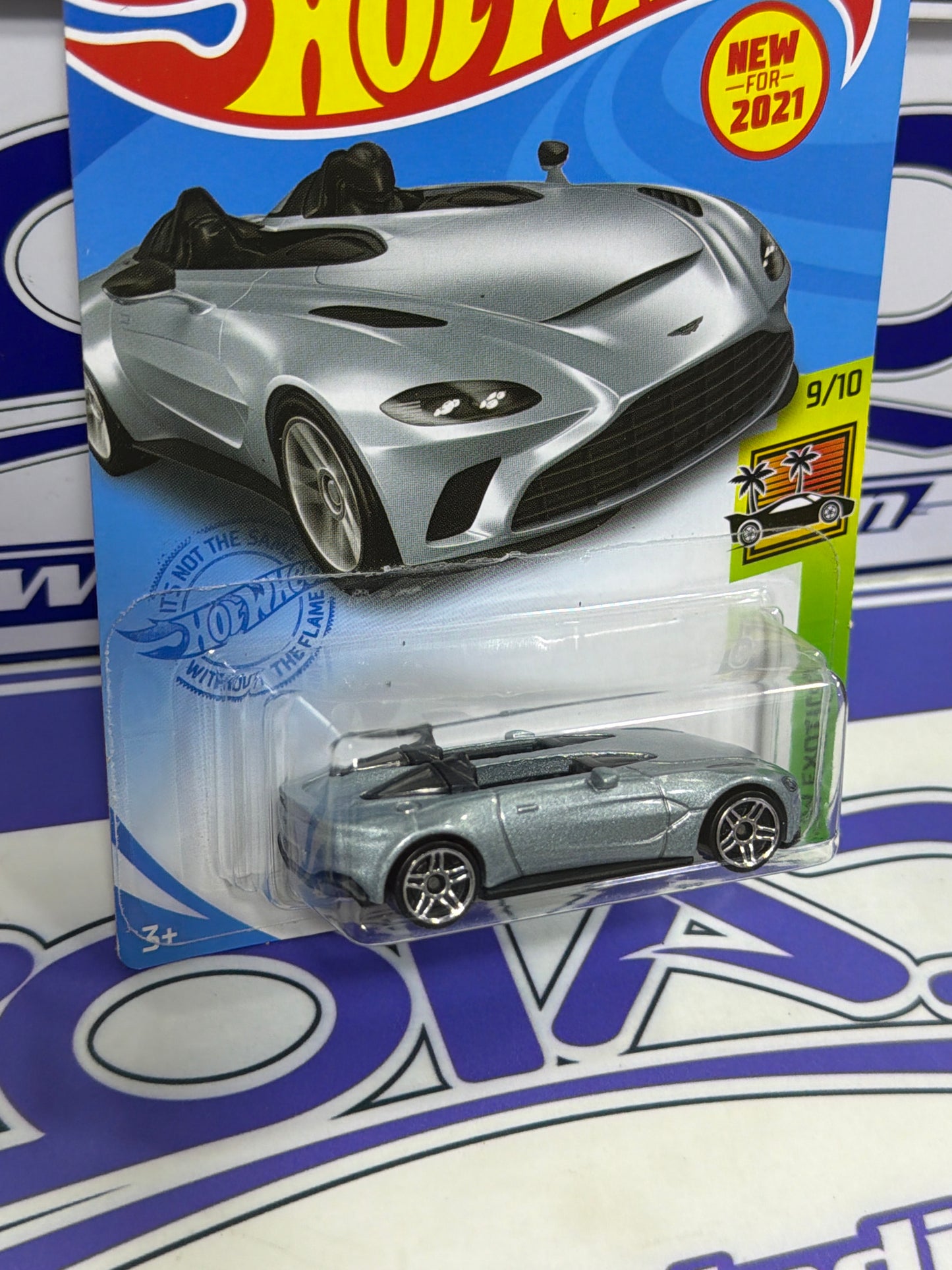 GRX58 ASTON MARTIN V12 SPEEDSTER