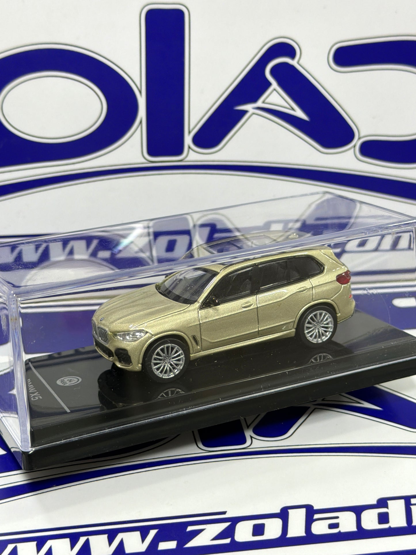 BMW X5 2018 1/64 PARA64
