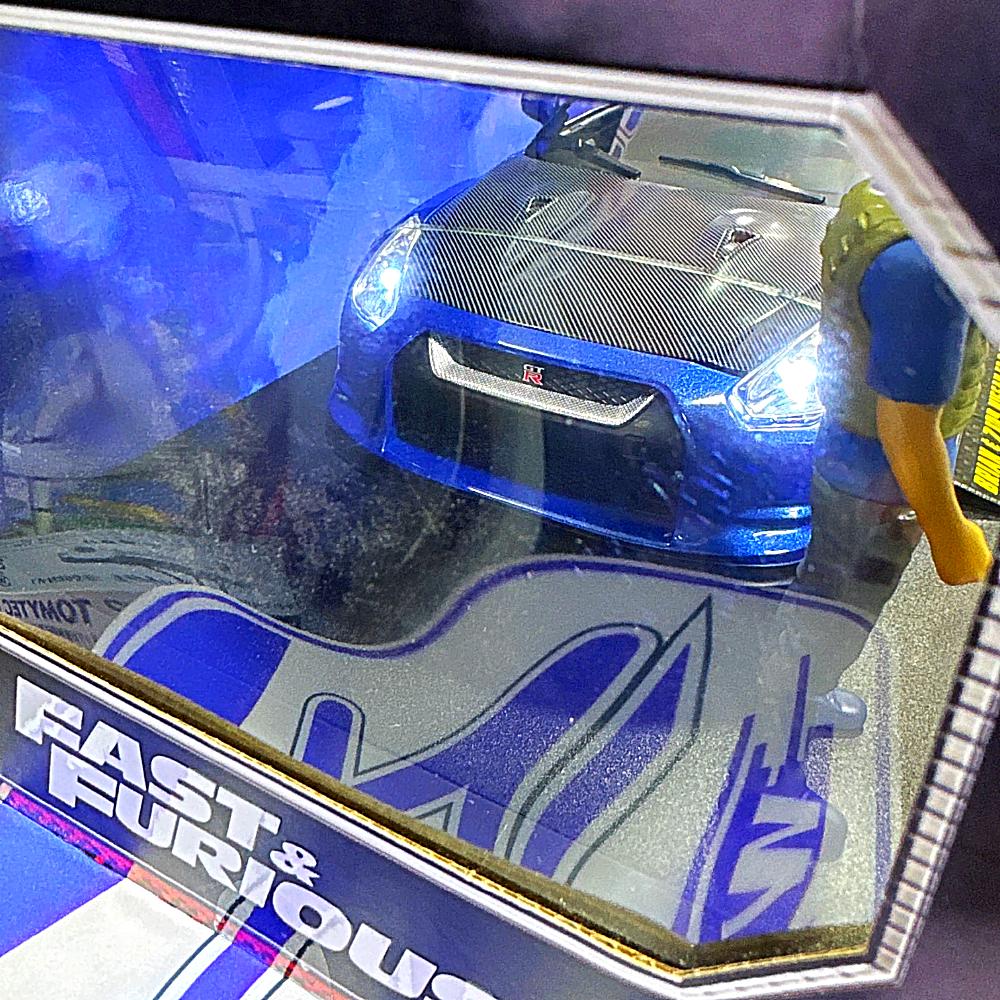 31142 BRIAN Y NISSAN GTR R35 1/18