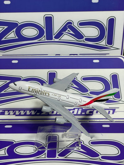 AVIÓN EMIRATES