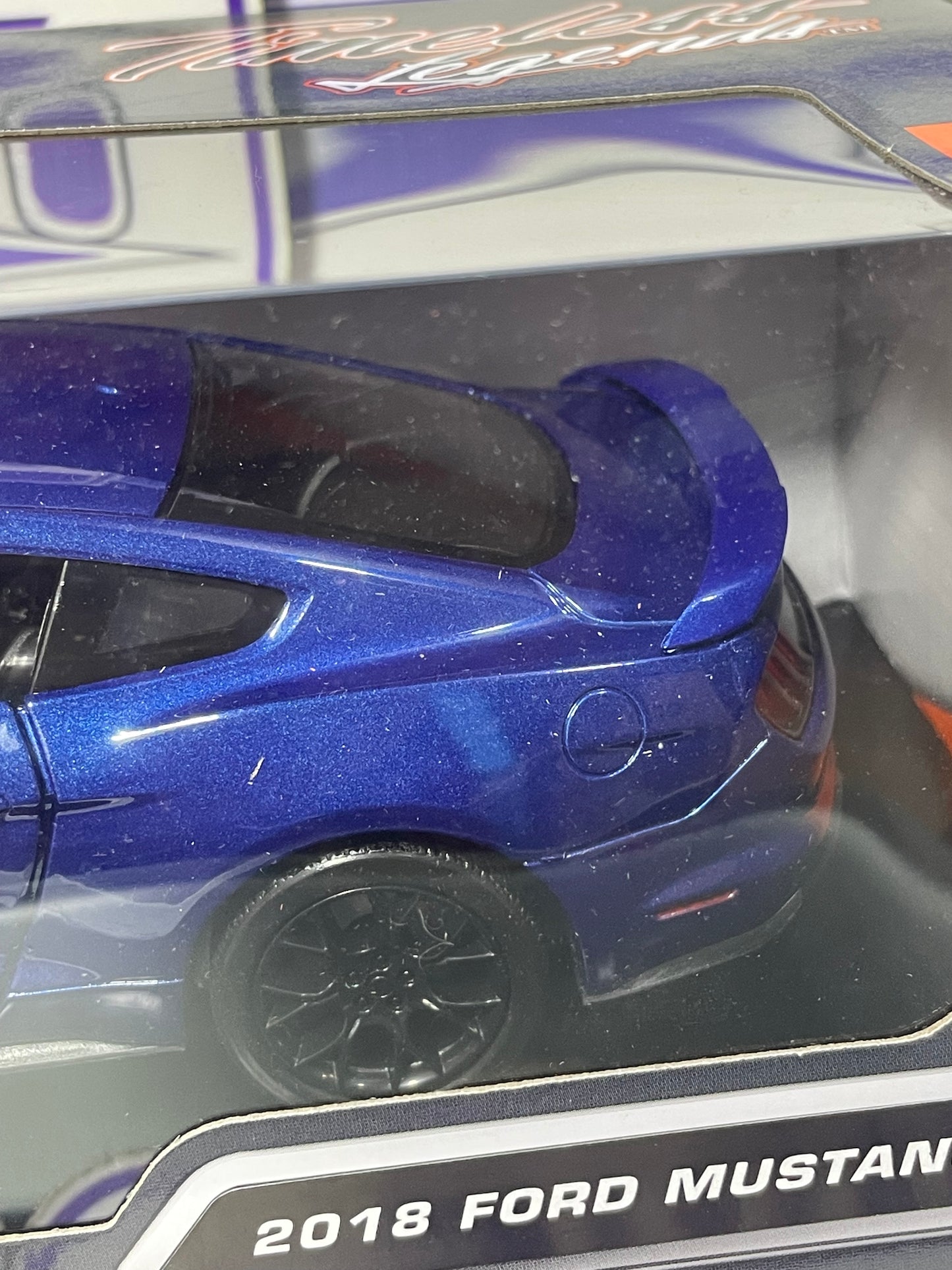 79352 1/24 2018 FORD MUSTANG GT