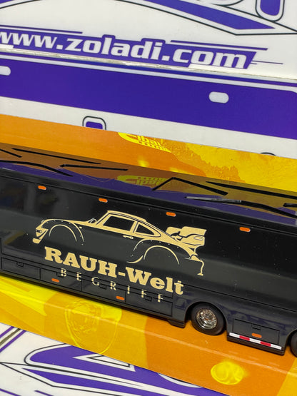 12418 Custom hauler Mack