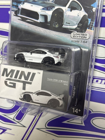 MINI GT 769 TOYOTA GR86 LBWK