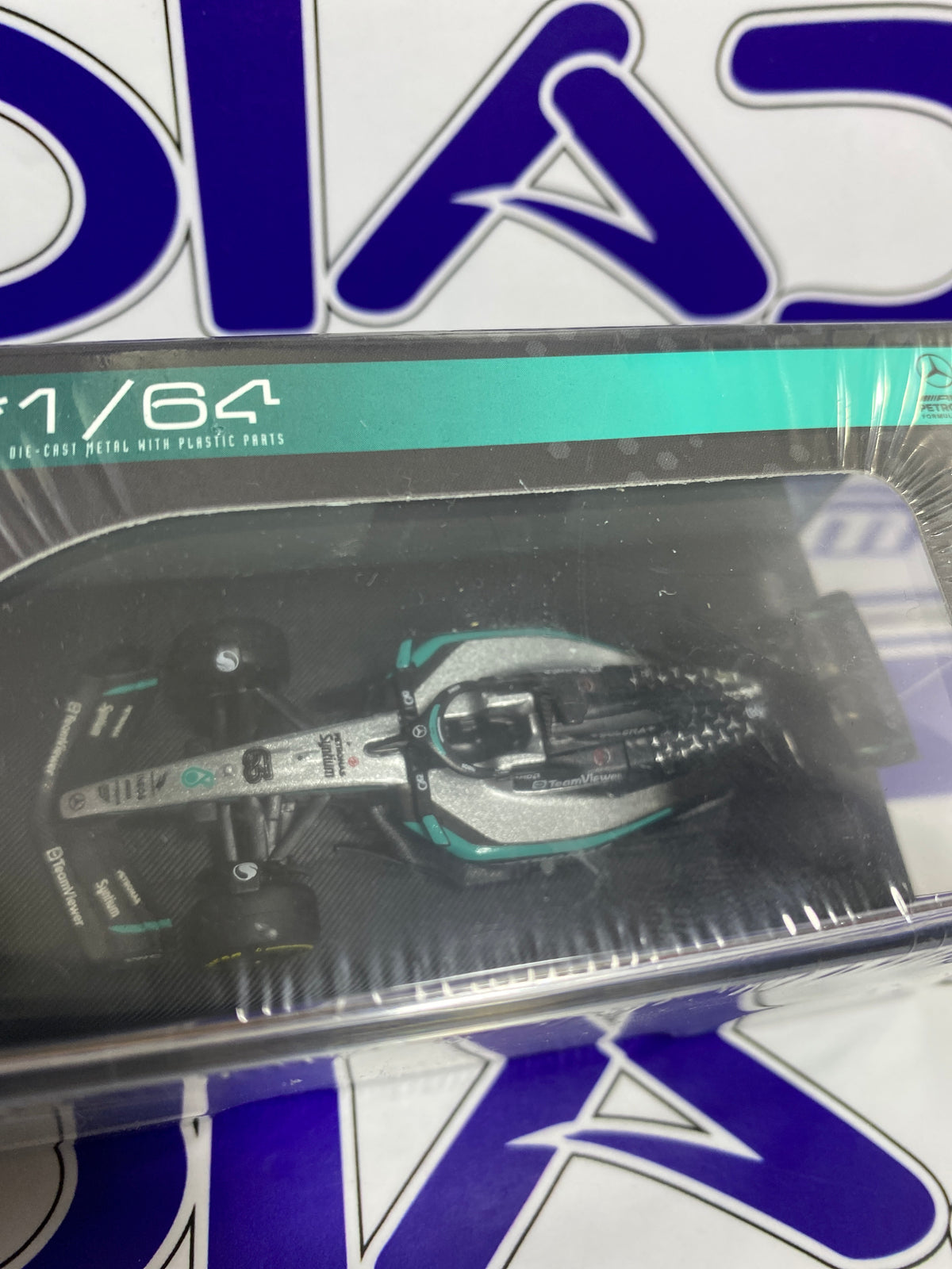 1/64 F1 W16 GEORGE RUSSELL MERCEDES AMG PETRONAS #63