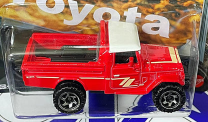 JCB73 TOYOTA LAND CRUISER
