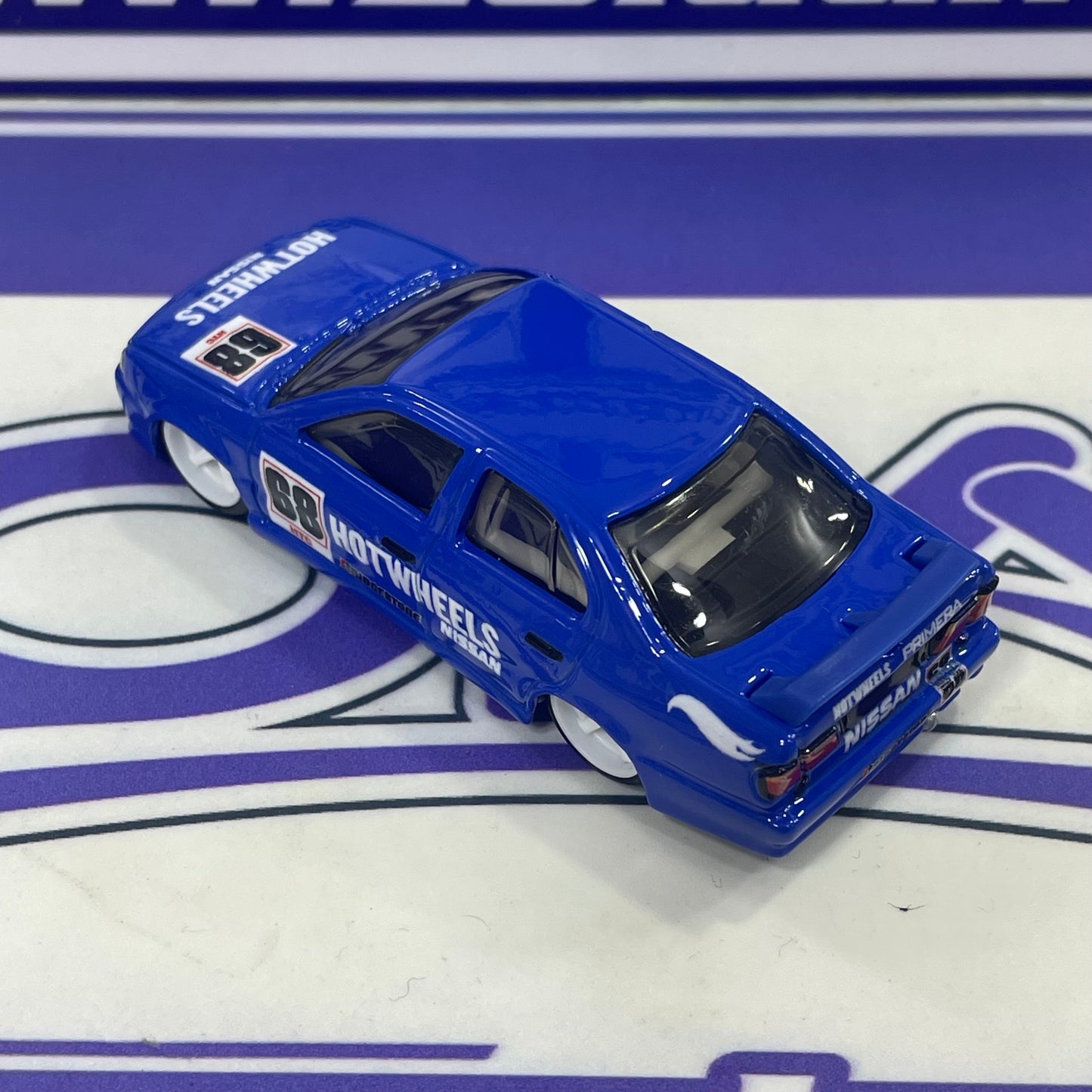 SU 94 NISSAN PRIMERA PREMIUM