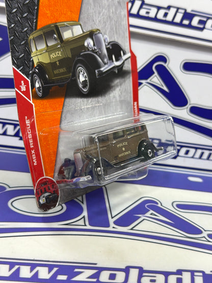 FHG77 PLYMOUTH PC SEDAN