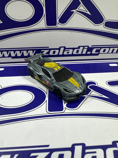 SU CORVETTE C8.R