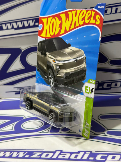 HYY28 SILVERADO EV RST