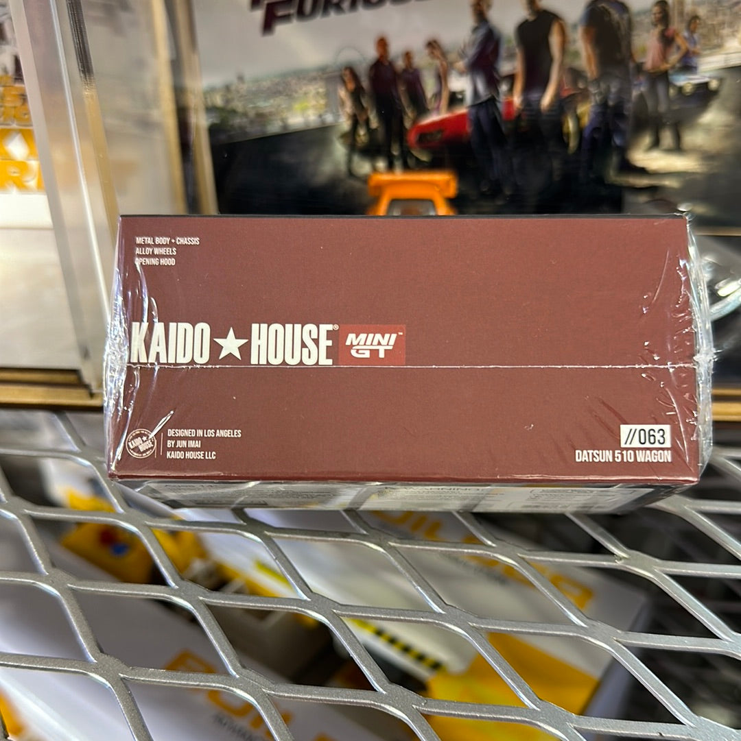 MINI GT 510 Wagon Datsun 510 Red Kaido House