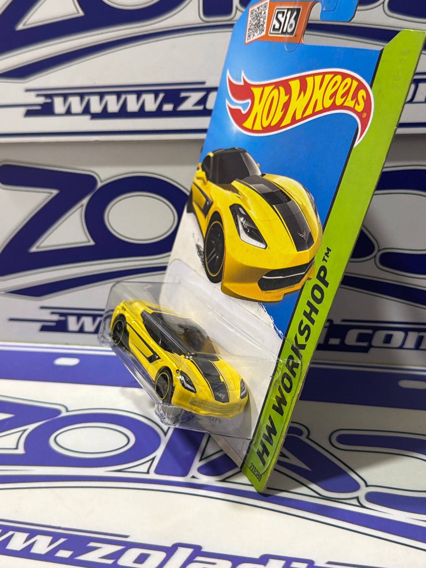 CFJ10 CORVETTE STINGRAY