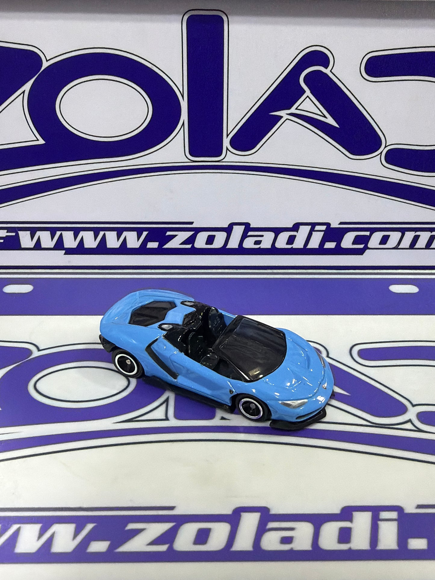 68 LAMBORGHINI CENTENARIO ROADSTER TAKARA TOMY