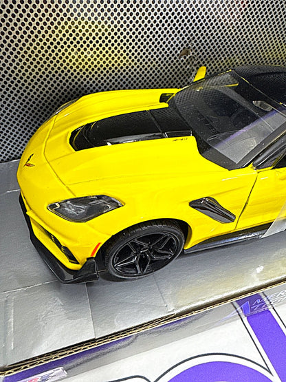 79356 CORVETTE ZR1 MOTOR MAX 1/24