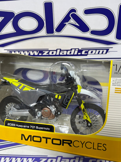 31101 HUSQVARNA 701 SUPERMOTO