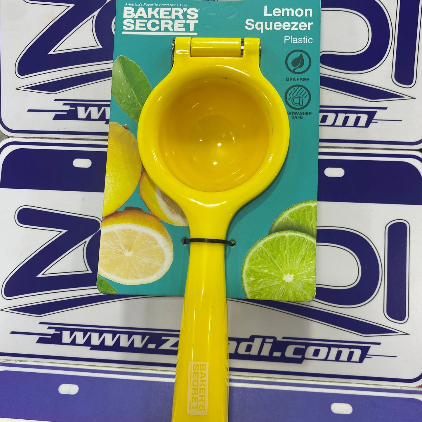 EXPRIMIDOR DE LIMON CON SACA PEPAS