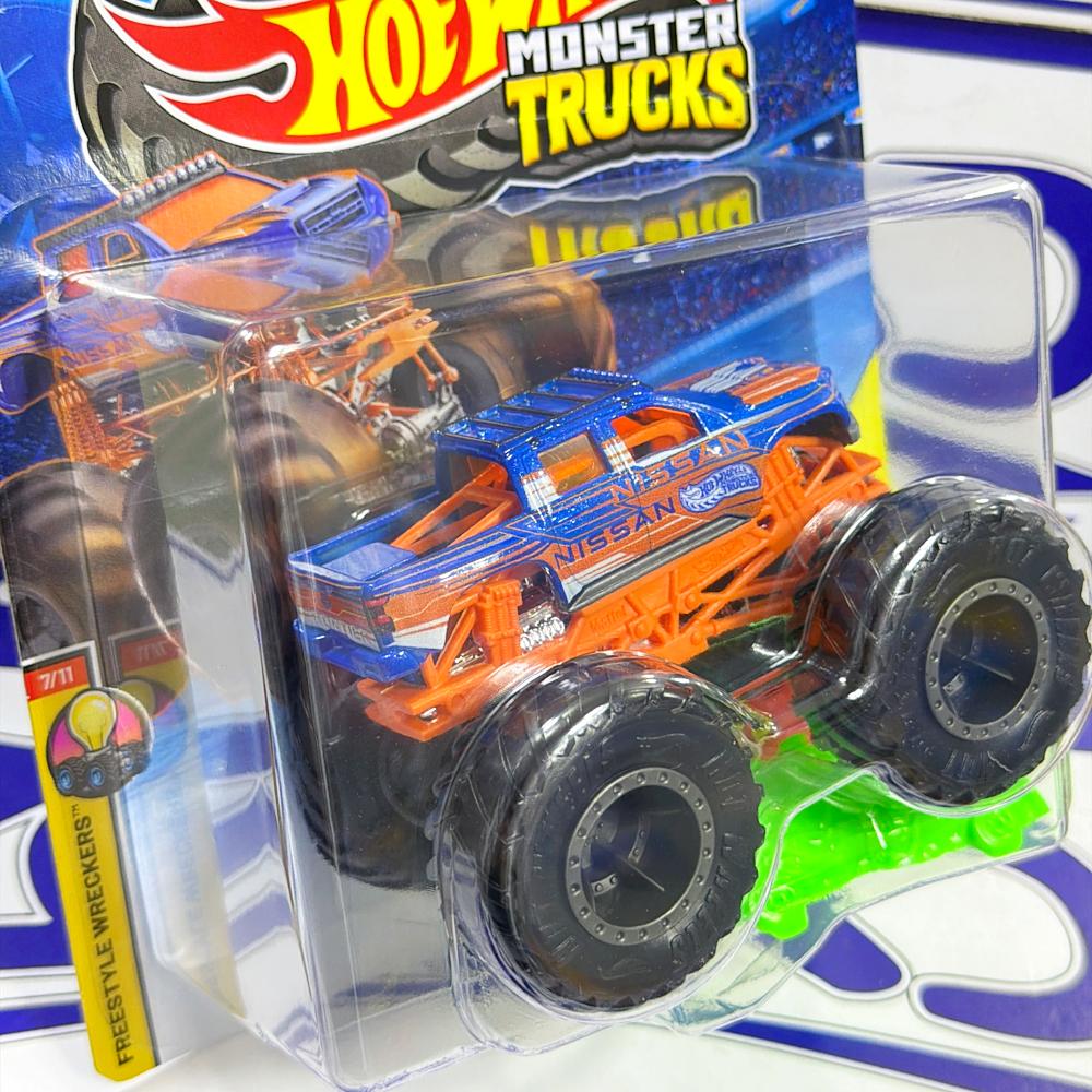 JKJ82 NISSAN FRONTIER MONSTER TRUCKS