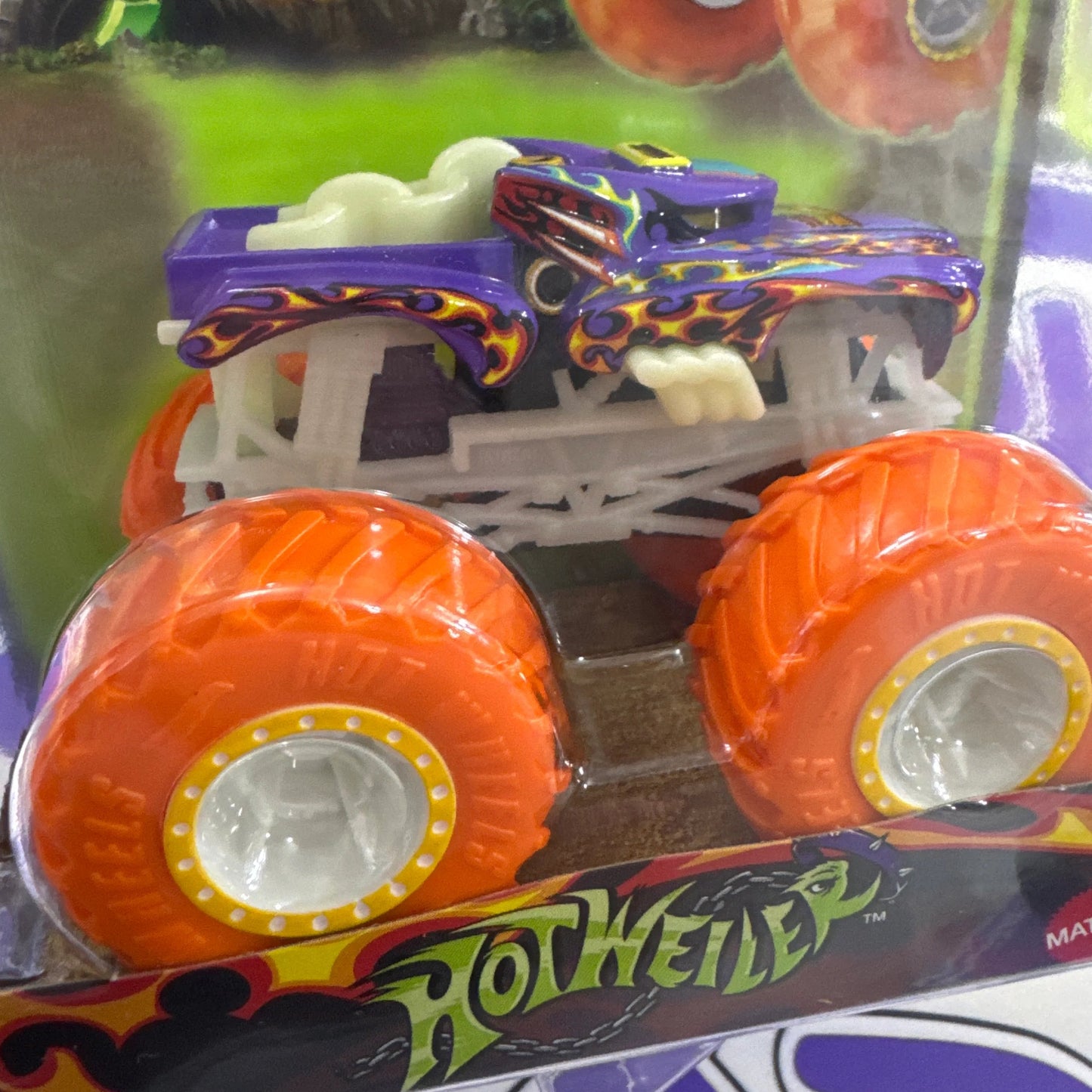 HWC92 HOTWEILER MONSTER TRUCKS