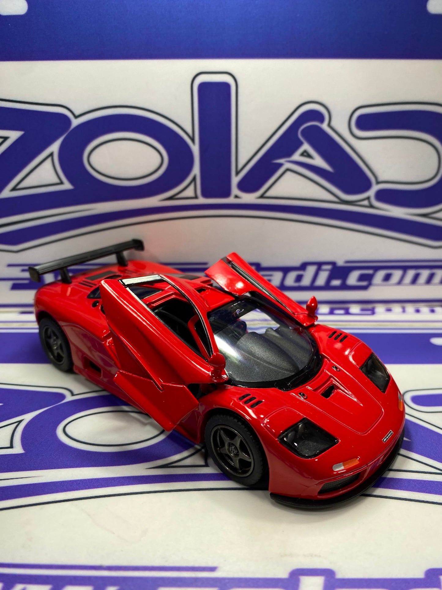 SU 1995 MCLAREN F1 GTR 1/34