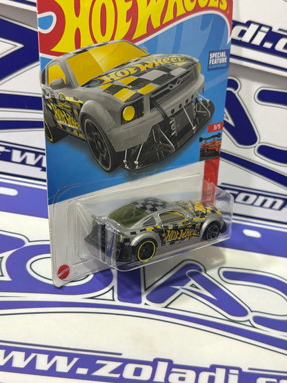 HCV12 2005 FORD MUSTANG