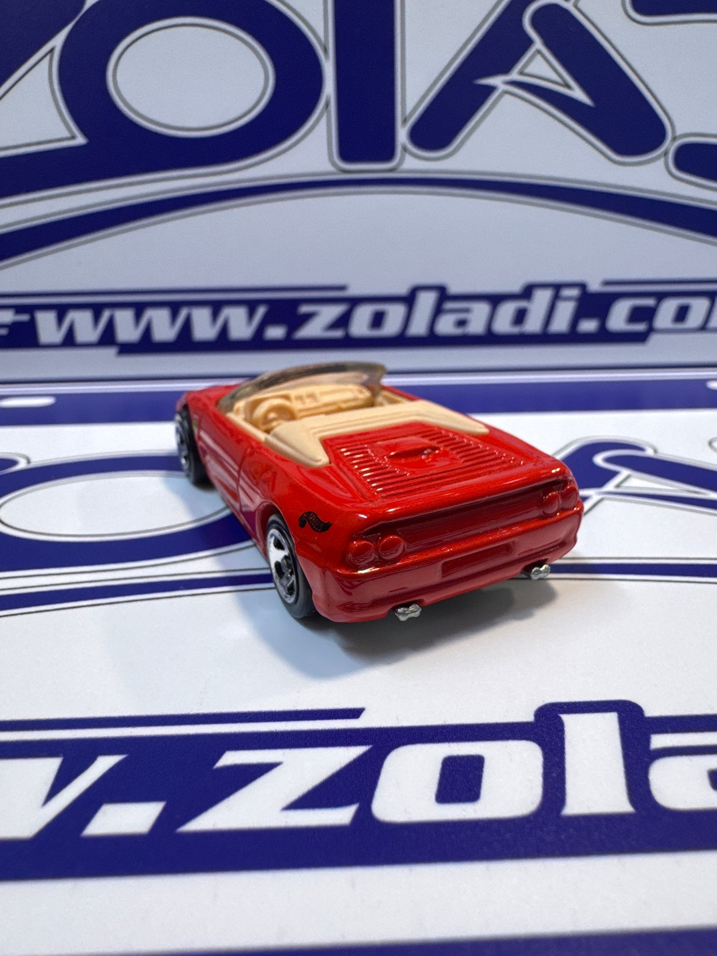 SU FERRARI F355 SPIDER HOTWHEELS