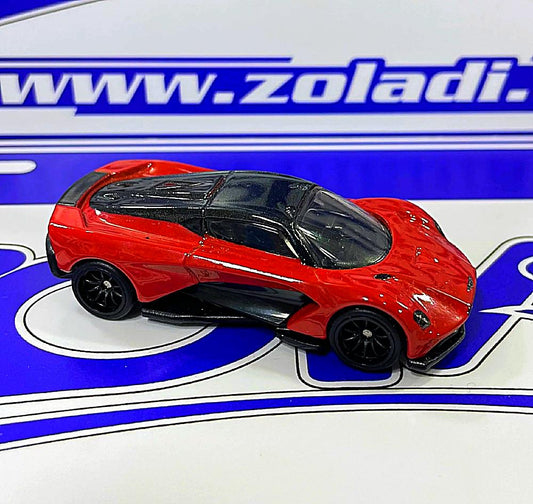 SU ASTON MARTIN VALHALLA