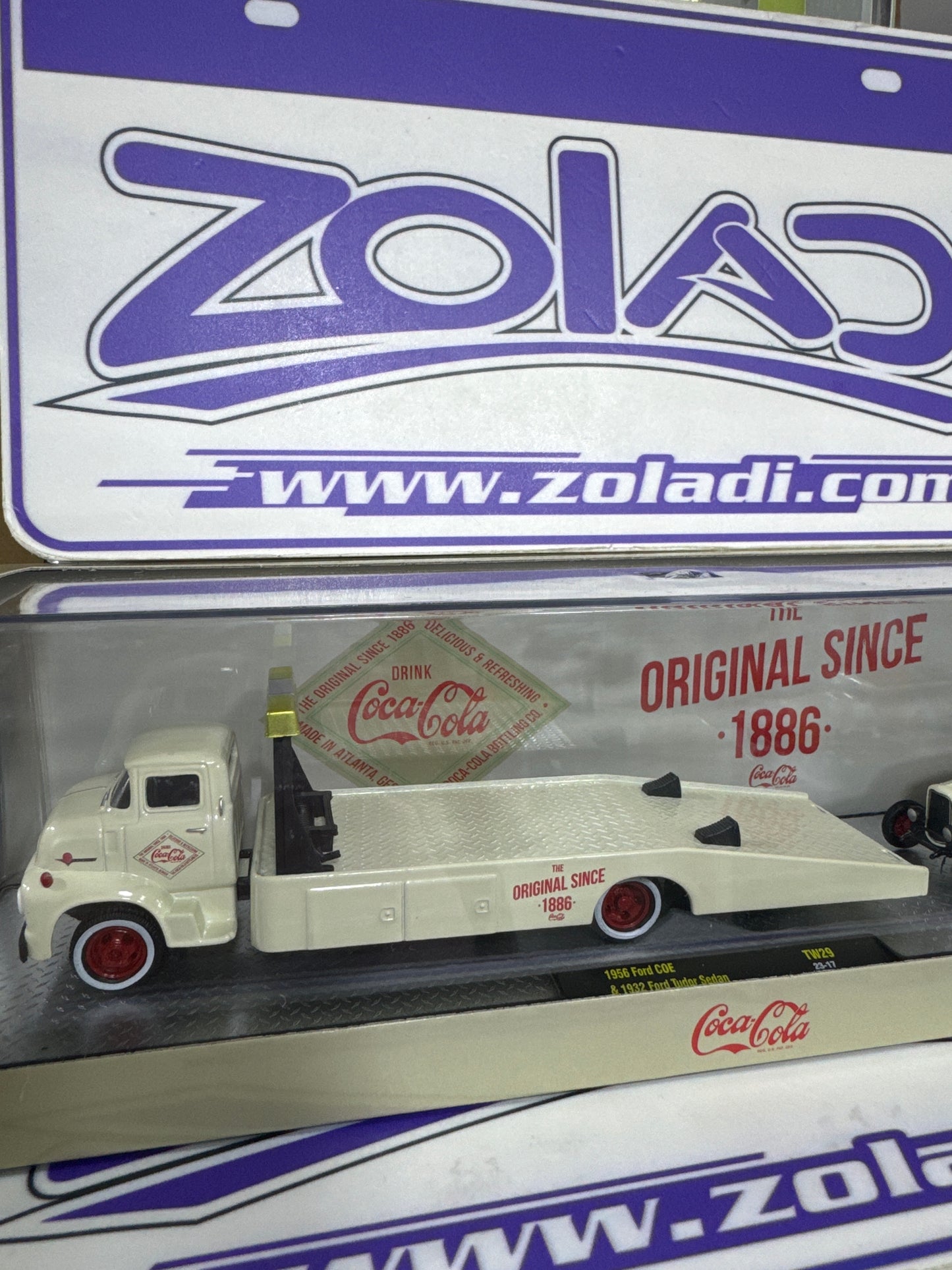 56000 FORD COE FORD TUDOR